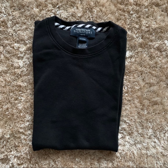 Small Black Jones New York Signature T-Shirt - Picture 2 of 5